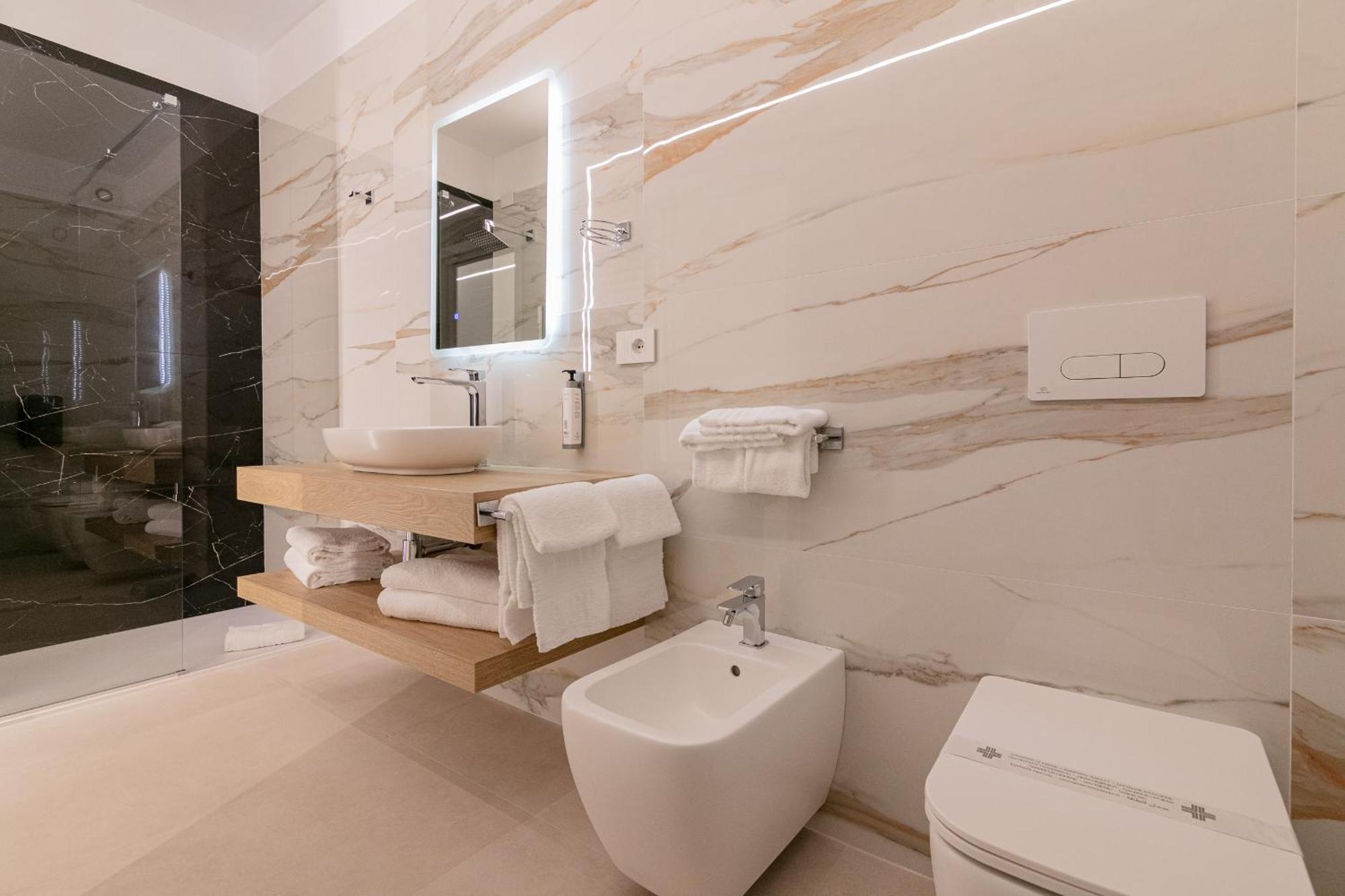 King'S Rooms Термоли Экстерьер фото