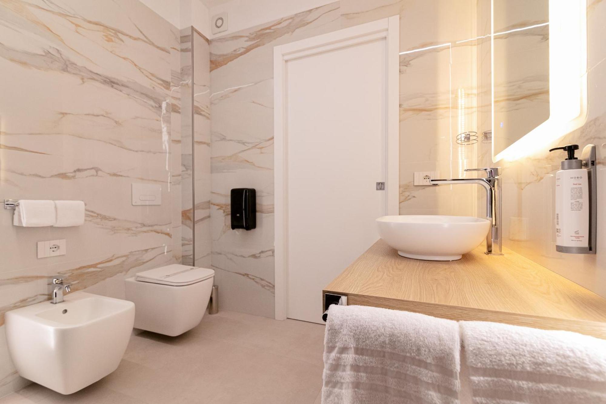 King'S Rooms Термоли Экстерьер фото